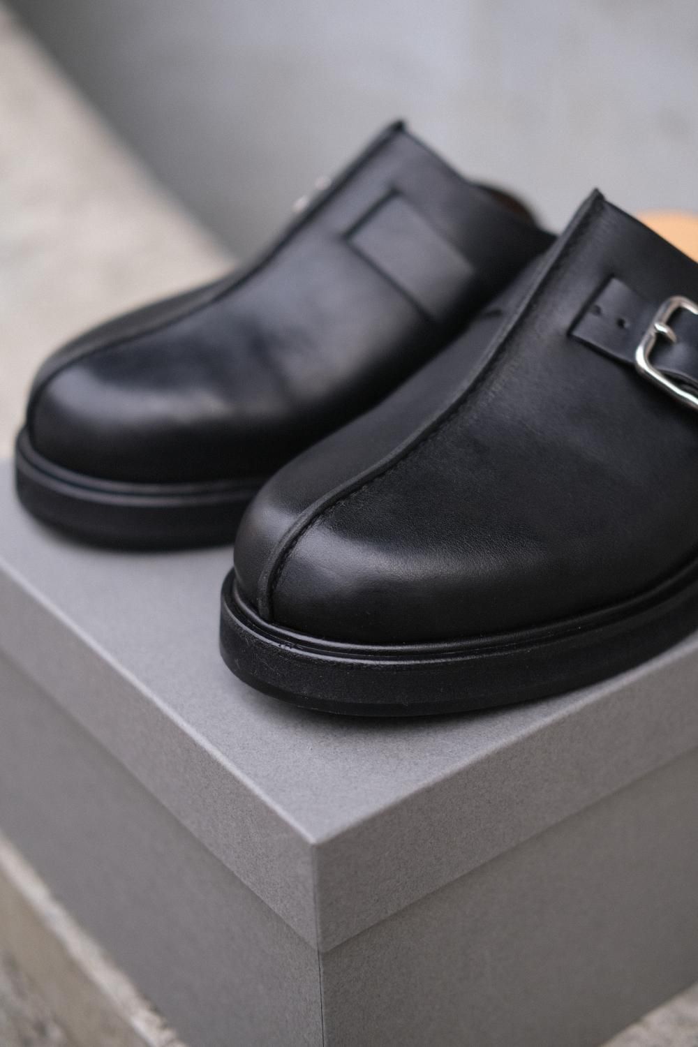 X*様 【新品】JieDa BELT MULE SHOES サンダル X*様 【新品】JieDa BELT MULE SHOES サンダル - メルカリ