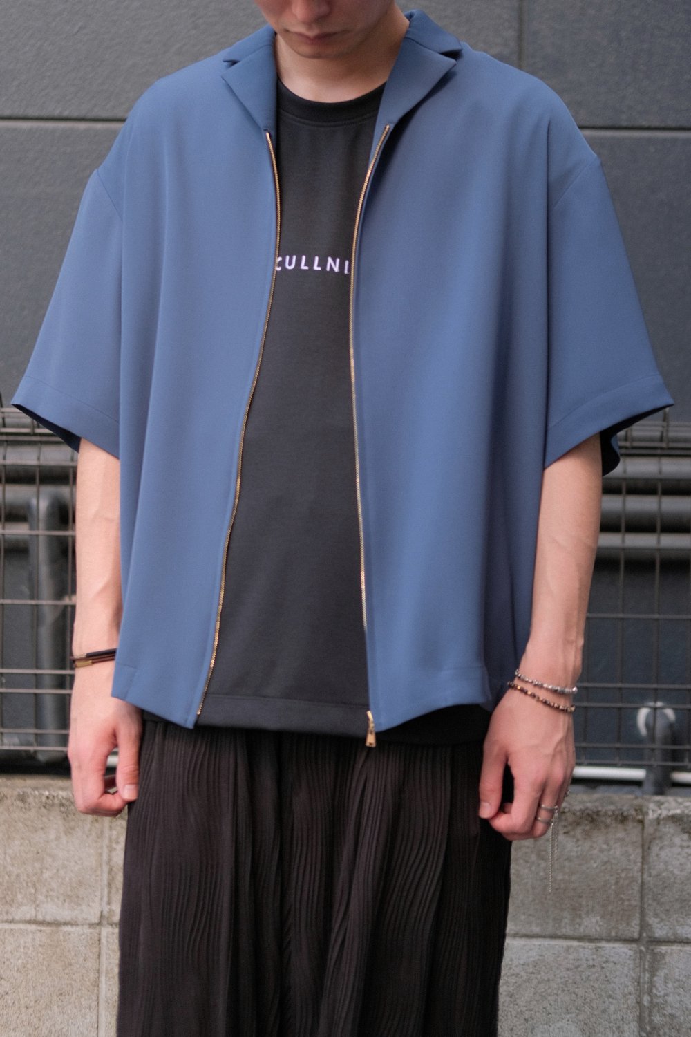 CULLNI [クルニ] Double Satin Mini Tailored Zip Short Sleeve Shirt ＜ジップフロントオープンカラーシャツ＞ 24-SS-035 NAVY BLUE