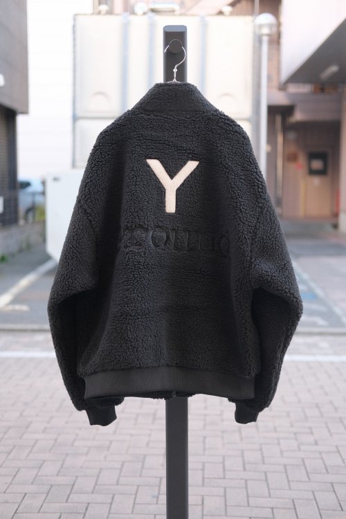 Ground Y × NEWERA [グラウンドワイ×ニューエラ] BOA BLOUSON GY LOGO OUTER＜ボアブルゾンYロゴアウター＞  GO-J90-952 2024AW BLACK