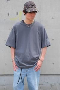 <img class='new_mark_img1' src='https://img.shop-pro.jp/img/new/icons24.gif' style='border:none;display:inline;margin:0px;padding:0px;width:auto;' />ںǽSALE 30%OFFN.HOOLYWOOD [̥ϥꥦå] TPES T-SHIRTTġ 9251-CS83 2025SS CHARCOAL
