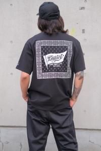 <img class='new_mark_img1' src='https://img.shop-pro.jp/img/new/icons2.gif' style='border:none;display:inline;margin:0px;padding:0px;width:auto;' />EVILACT ֥륢 BANDANA SS T-SHIRT ХT EA25-ACT1-T06 BLACK