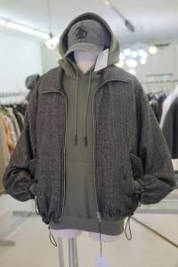 <img class='new_mark_img1' src='https://img.shop-pro.jp/img/new/icons2.gif' style='border:none;display:inline;margin:0px;padding:0px;width:auto;' />VOAAOV ���������� WOOL LINEN HERRINGBONE BLOUSON �������ͥ�إ��ܡ���֥륾�� VOBZ-O112 2025AW/���� 2��Ÿ��