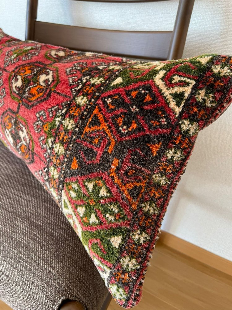 オックスフォードブルー ペルシャ絨毯 トルクメン産大きいクッション