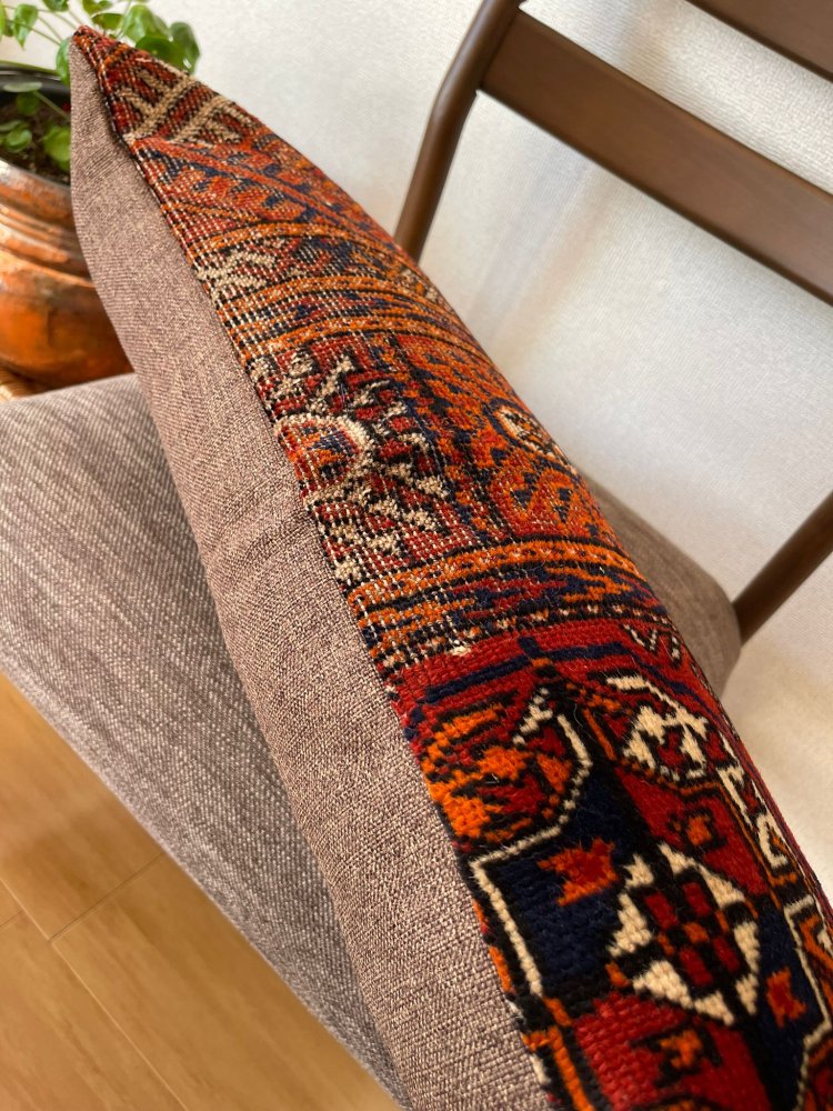 最高の ペルシャ絨毯 トルクメン産大きいクッションカバー（小