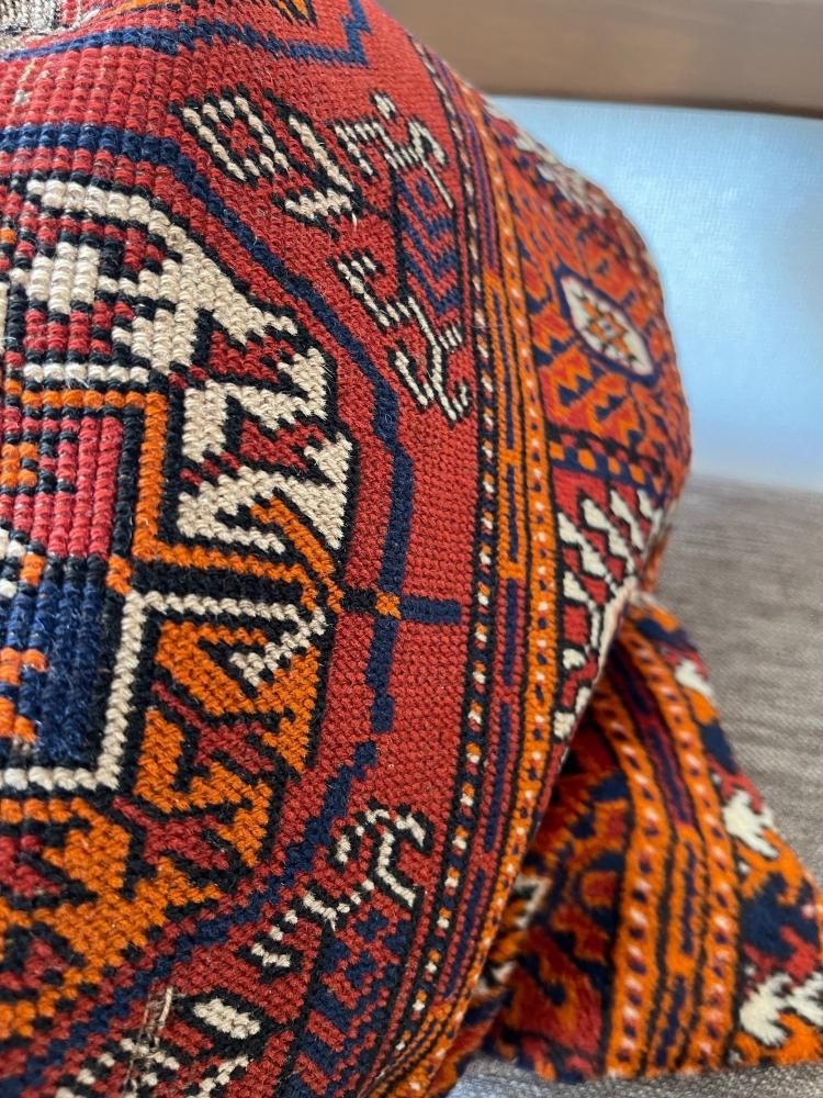 クッションカバー トルクメン絨毯 40x40cm - Anatolian Concept Old&New 手織ラグセレクトショップ