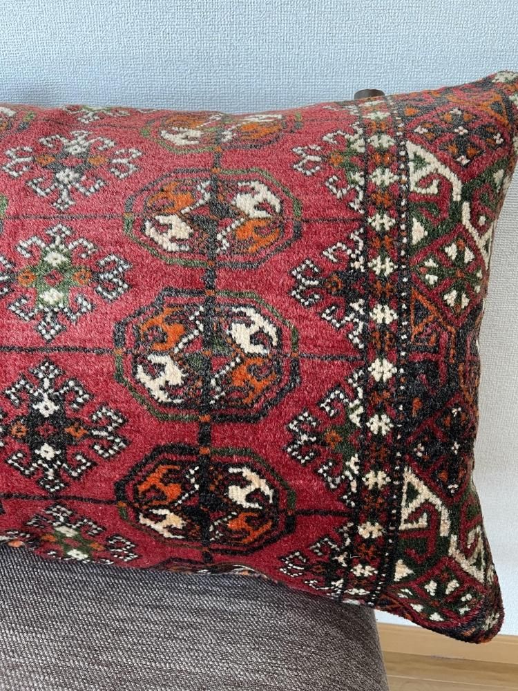 クッションカバー トルクメン絨毯 75x48cm - Anatolian Concept クッションカバー トルクメン絨毯 75x48cm - Anatolian Concept