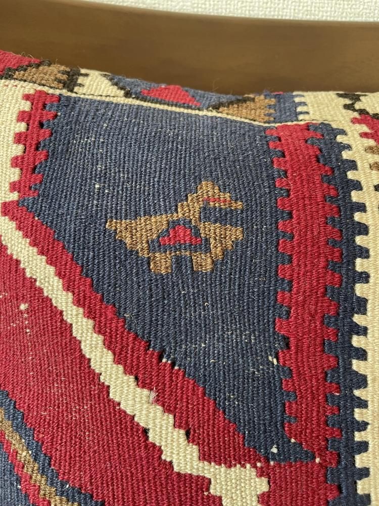 オールドキリム クッションカバー 39x37cm - Anatolian Concept オールドキリム クッションカバー 39x37cm - Anatolian Concept