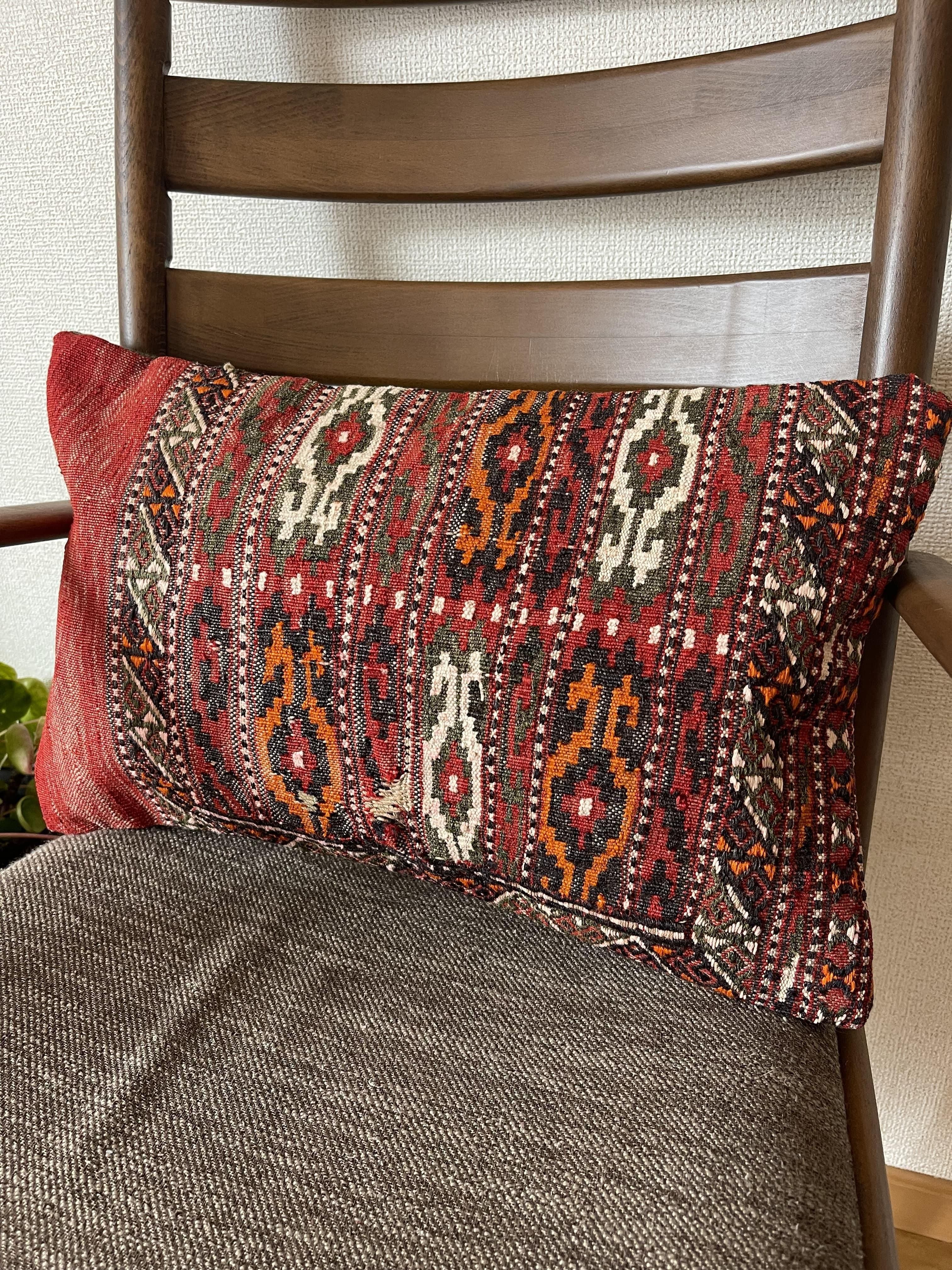 買い誠実 オールドキリムクッションカバー ヤムット 46x28cm - Anatolian クッションカバー