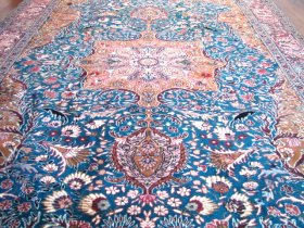 カイセリブンヤン絨毯　約290x197cm トルコ伝統の手織絨毯