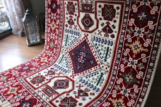 トルコ手織り絨毯 フカフカ羊毛100%の優しさ201x161cm