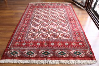トルクメンラグ  手織り　絨毯　チョウドル  ヴィンテージ51cmx103cm ラグ 大人気新作