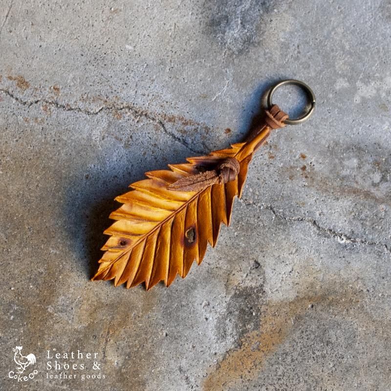 葉っぱキーホルダー ミズナラ - cokeco