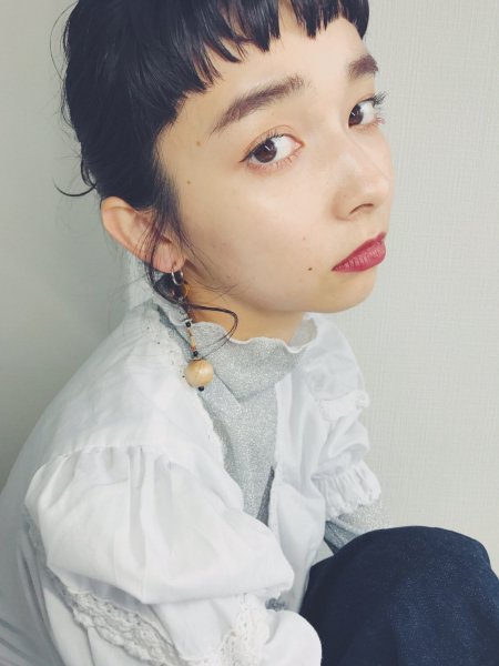 yurika akutsu ho. glass string necklaceの+beranda.co.id