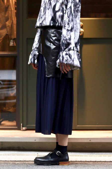 BELPER（ベルパー）のLAYERED PLEATS SKIRT（レイヤードスカート）の