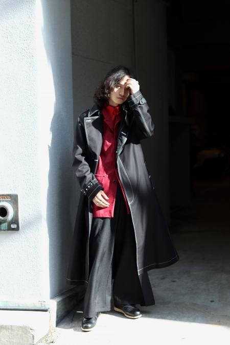 YUKI HASHIMOTO（ユウキ ハシモト）のCROSSOVER TRENCH COAT-BLACK