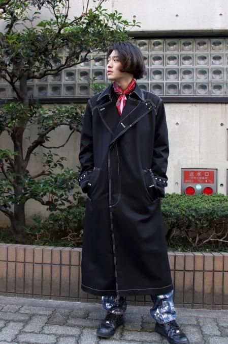 YUKI HASHIMOTO（ユウキ ハシモト）のCROSSOVER TRENCH COAT-BLACK