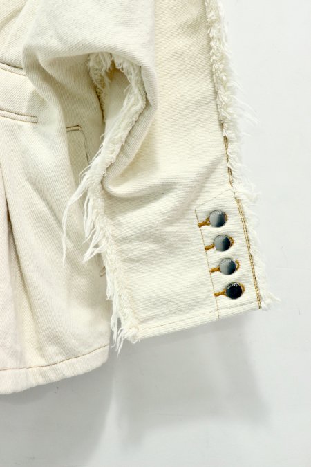 BELPER（ベルパー）のTUCKED DENIM JACKET-ECRU（タックドデニム