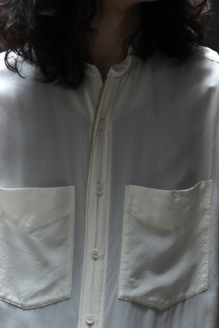 MASU（エムエーエスユー）のZIP-UP SILK SHIRTS-GREIGE（シルク
