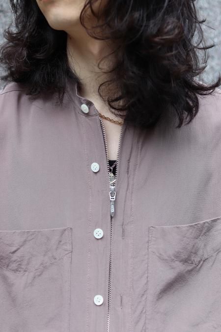 MASU（エムエーエスユー）のZIP-UP SILK SHIRTS-ECRU（シルク