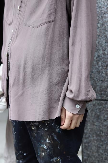 MASU（エムエーエスユー）のZIP-UP SILK SHIRTS-ECRU（シルク