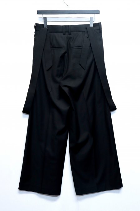 KONYA（コンヤ）のSuspenders pants-BLACK（サスペンダーパンツ）の 