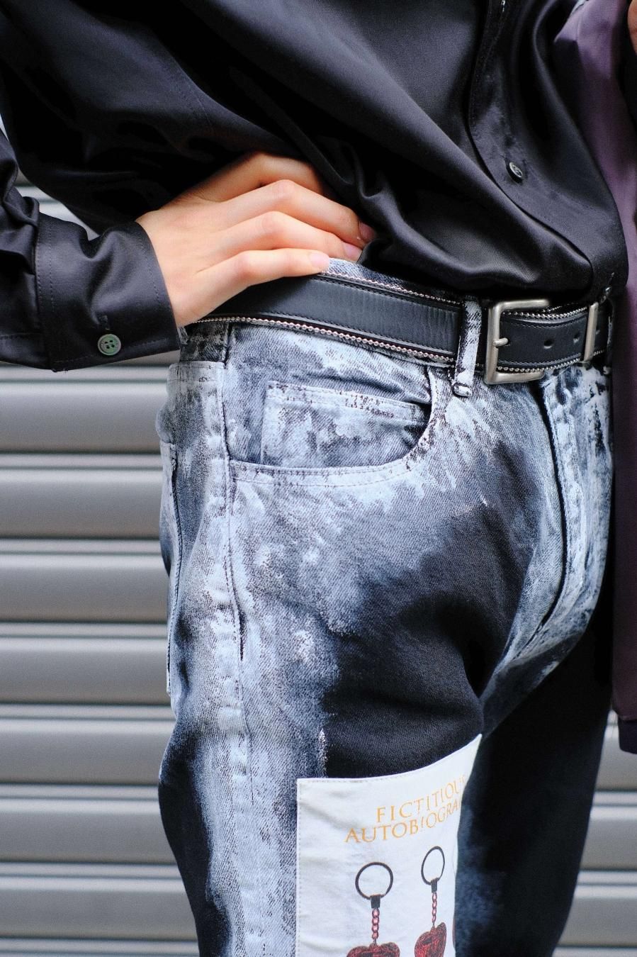 パンツ Yuki Hashimoto Charcoal Paint Slim Jeans DSCF0948_4100x.jpg?v=1750407426