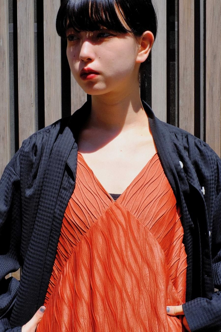 BELPER(ベルパー)のPLEATED DRESS-KHAKI(ノースリーブドレス BELPER(ベルパー)のPLEATED DRESS-KHAKI(ノースリーブドレス