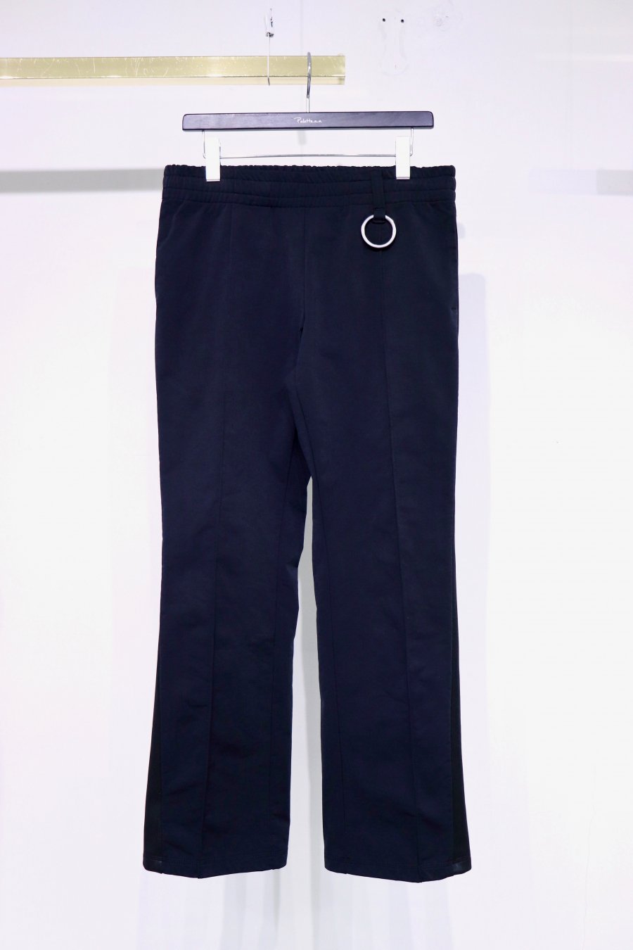 マイナス［ー］MinusのFLARE TRACK TROUSERS（フレアトラックパンツ ...