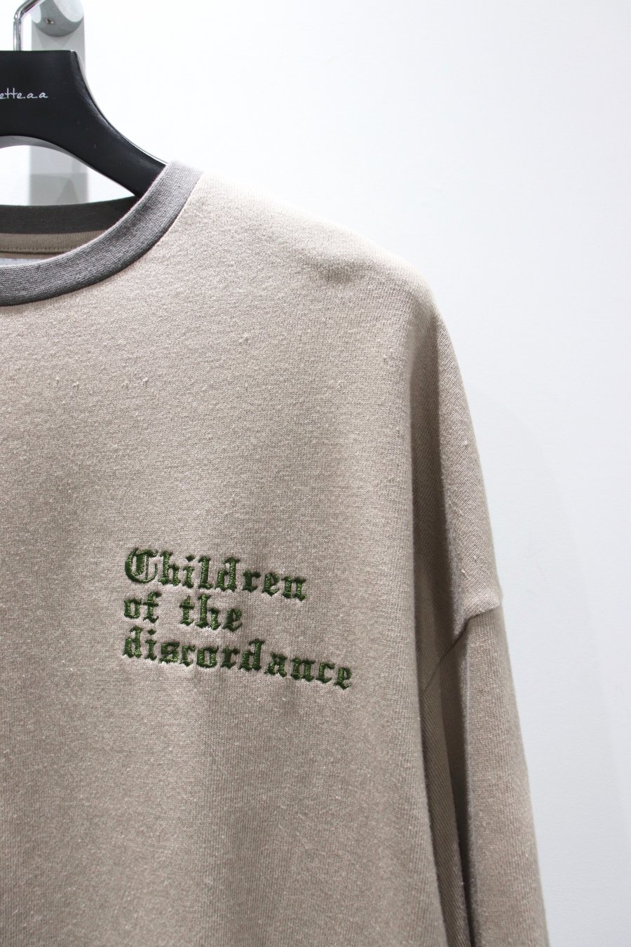 Children of the discordance（チルドレン オブ ザ ディスコーダンス）のSASTR ROSE EMBROIDERY  PO（ロンT）の通販サイト-大阪 堀江 PALETTE art alive（パレットアートアライヴ）-