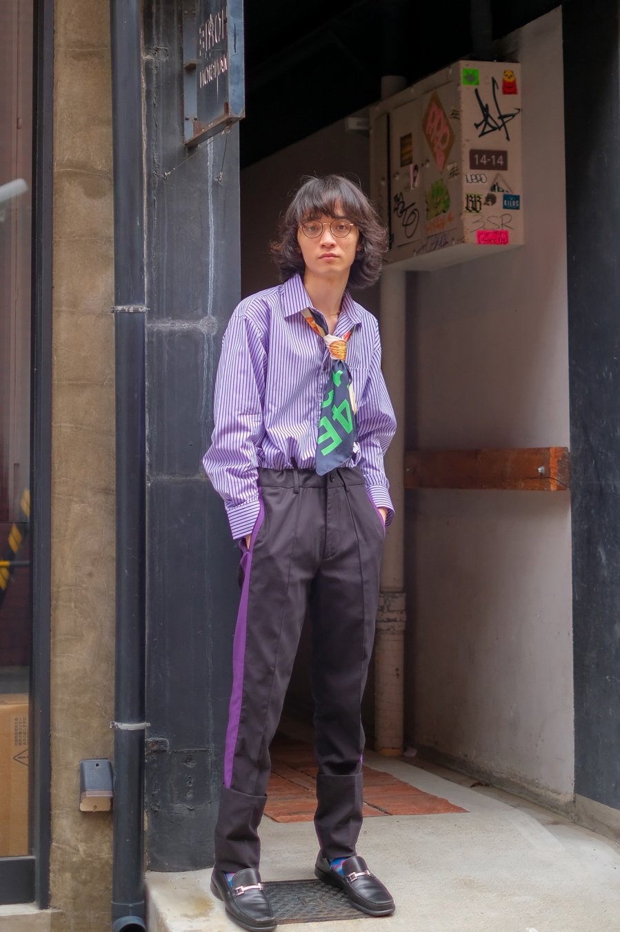 YUKI HASHIMOTO（ユウキ ハシモト）のSIDE LINED TROUSERS BLACK（スリムパンツ）の通販サイト-大阪 堀江  PALETTE art alive（パレットアートアライヴ）-