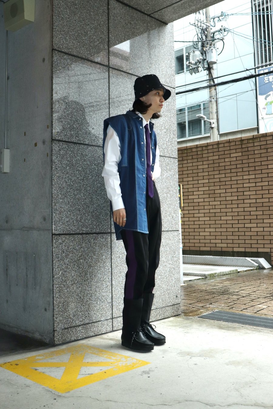 YUKI HASHIMOTO（ユウキ ハシモト）のSIDE LINED TROUSERS BLACK（スリムパンツ）の通販サイト-大阪 堀江  PALETTE art alive（パレットアートアライヴ）-