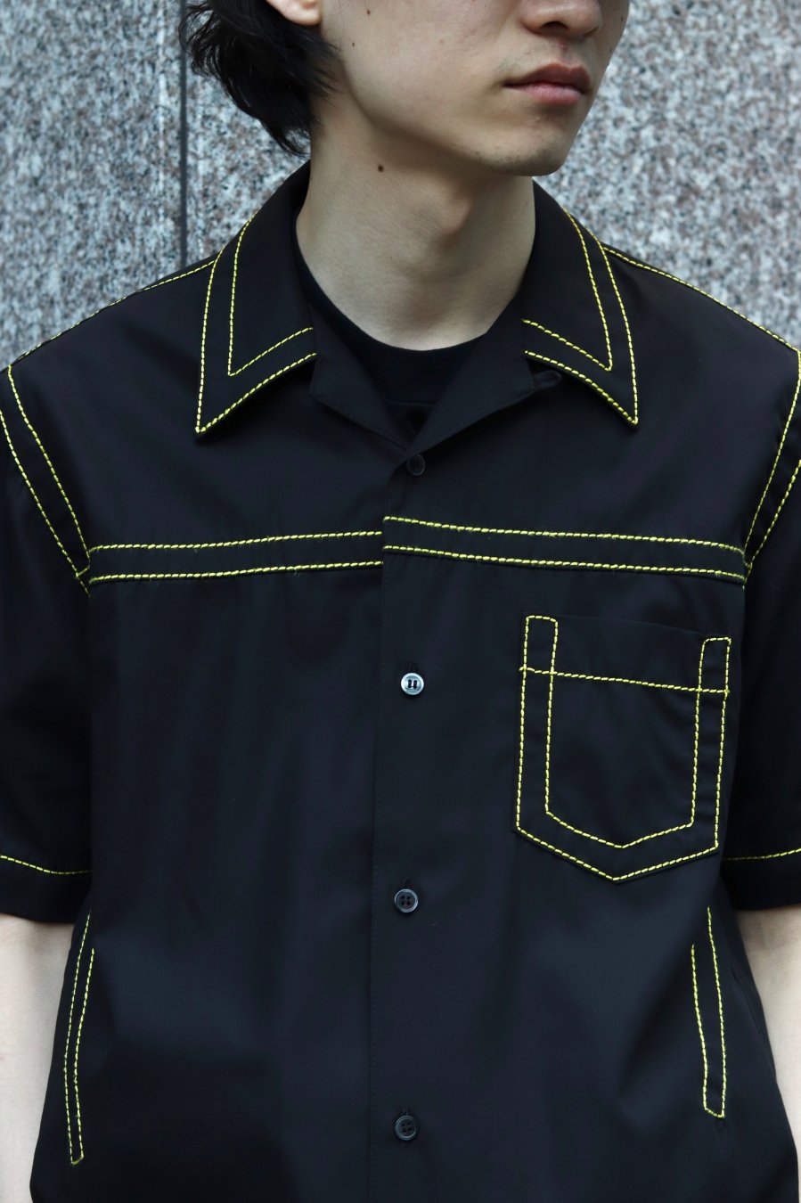 YUKI HASHIMOTO（ユウキ ハシモト）のCONTRAST STICH SHORTSLEEVE SHIRTS  BLACK（シャツ）の通販サイト-大阪 堀江 PALETTE art alive（パレットアートアライヴ）-