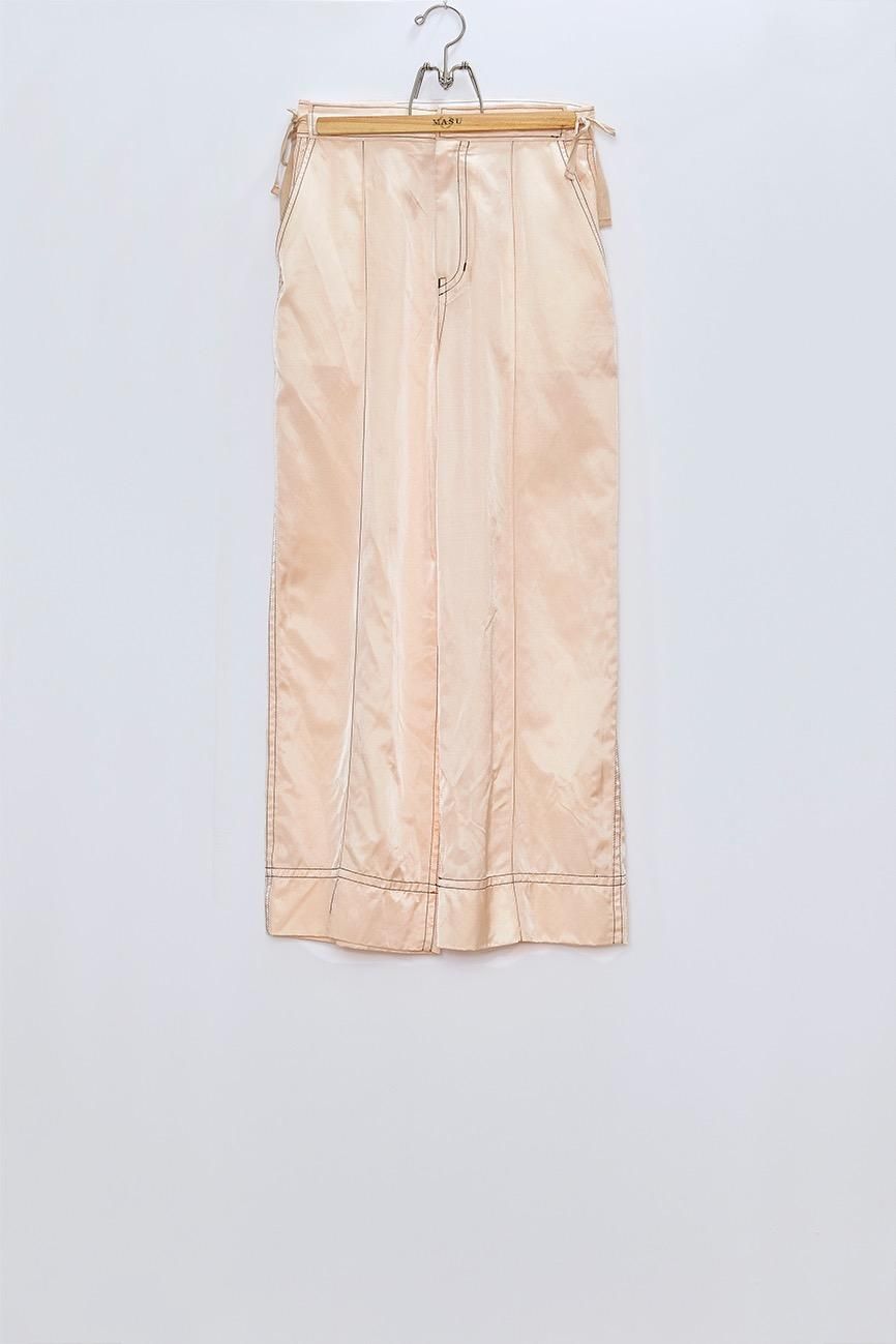 MASU（エムエーエスユー）のRIBBON WIDE TROUSERS PINK BEIGE（パンツ ...