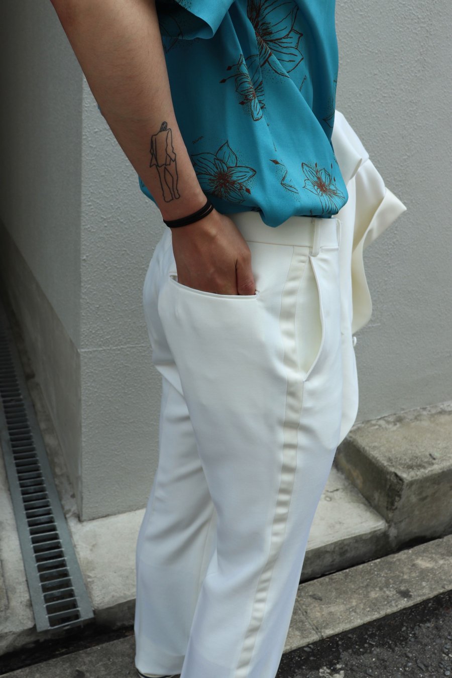LITTLEBIG（リトルビッグ）のFlare Side Line Trousers White or  Black（フレアトラウザーズ）の通販サイト-大阪 堀江 PALETTE art alive（パレットアートアライヴ）-