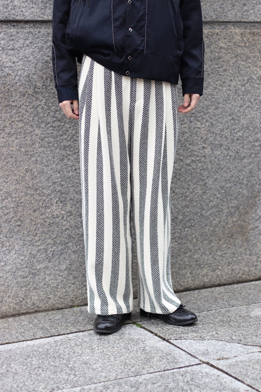 Urig STITCH 3TUCK PANTS WHITE ワイドパンツ その他