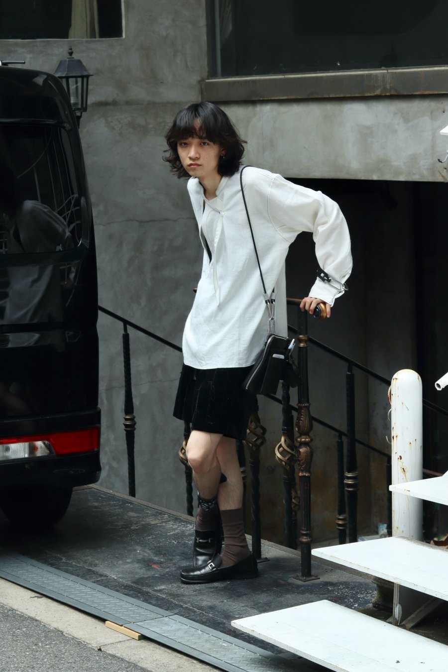 MASU（エムエーエスユー）のGRUNGE VELVET SHORTS BLACK（ショート