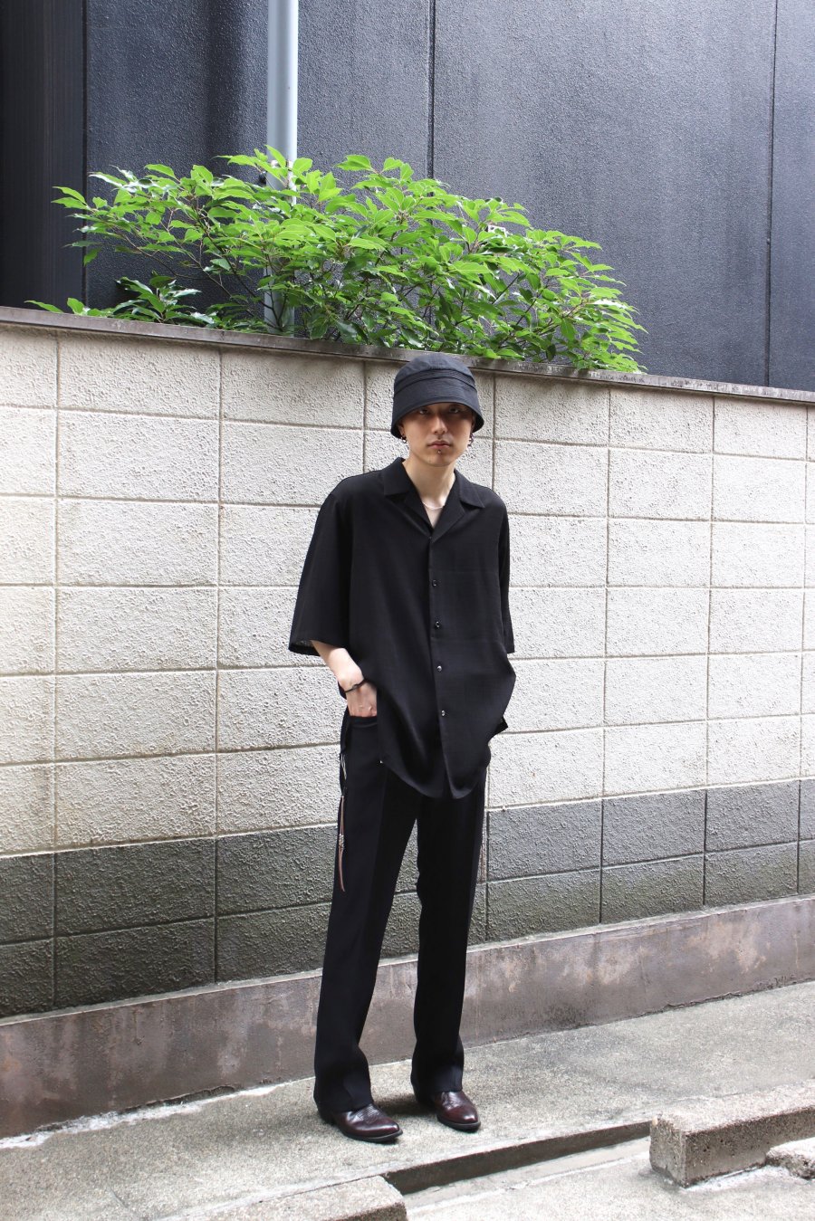 NULABEL（ニューレーベル）のOPEN COLLAR SHT S/S BLACK（シャツ）の通販サイト-大阪 堀江 PALETTE art  alive（パレットアートアライヴ）-