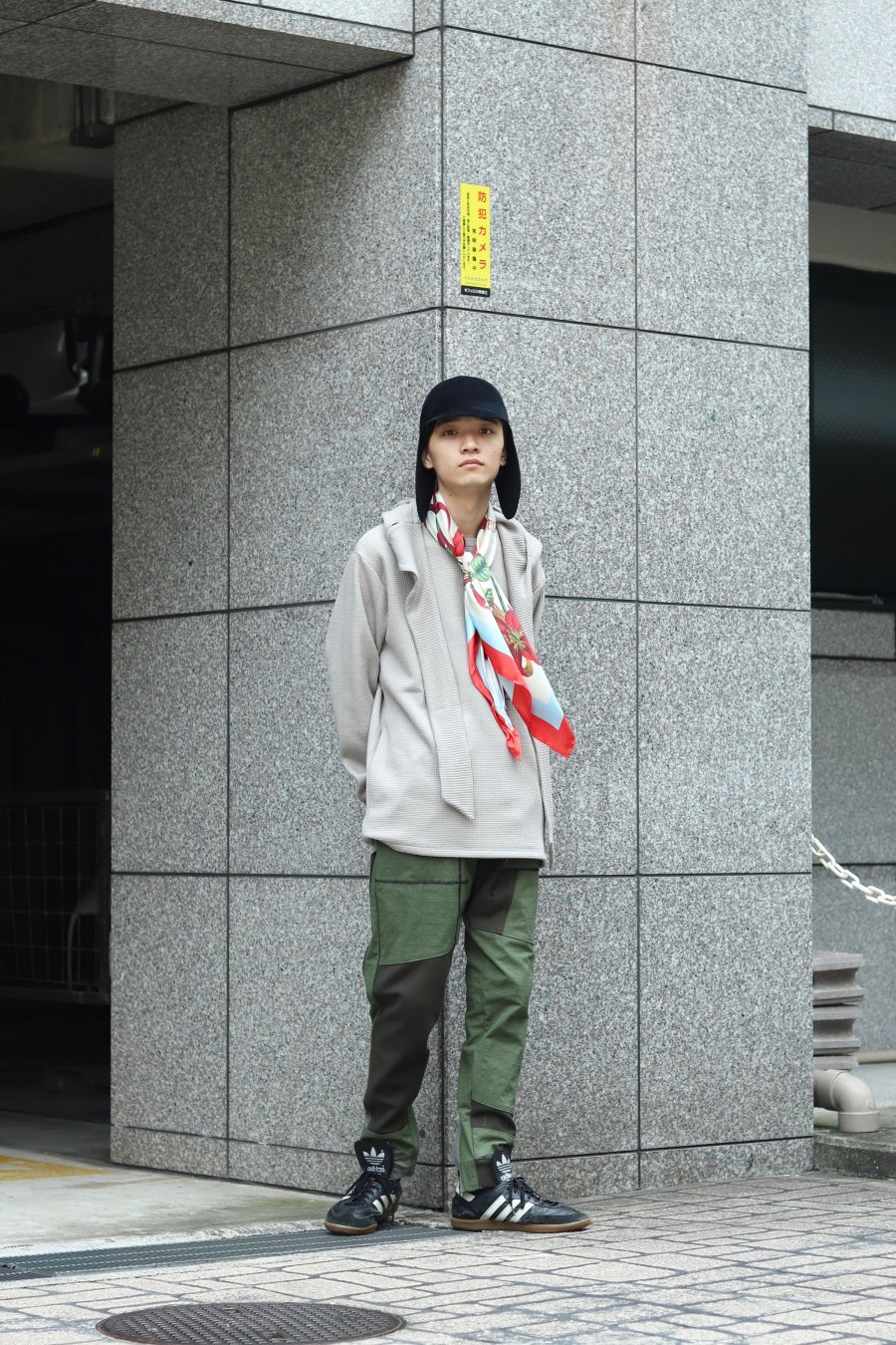 SYU.HOMME/FEMM（シュウ オム フェム）のHoodie scarf long sleeve L.GRAY（パーカー）の通販サイト-大阪  堀江 PALETTE art alive（パレットアートアライヴ）-