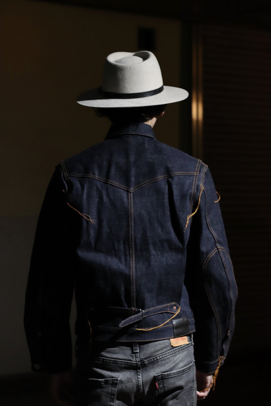 SUGARHILL（シュガーヒル）のLOOSE THREAD DENIM JACKETの通販サイト