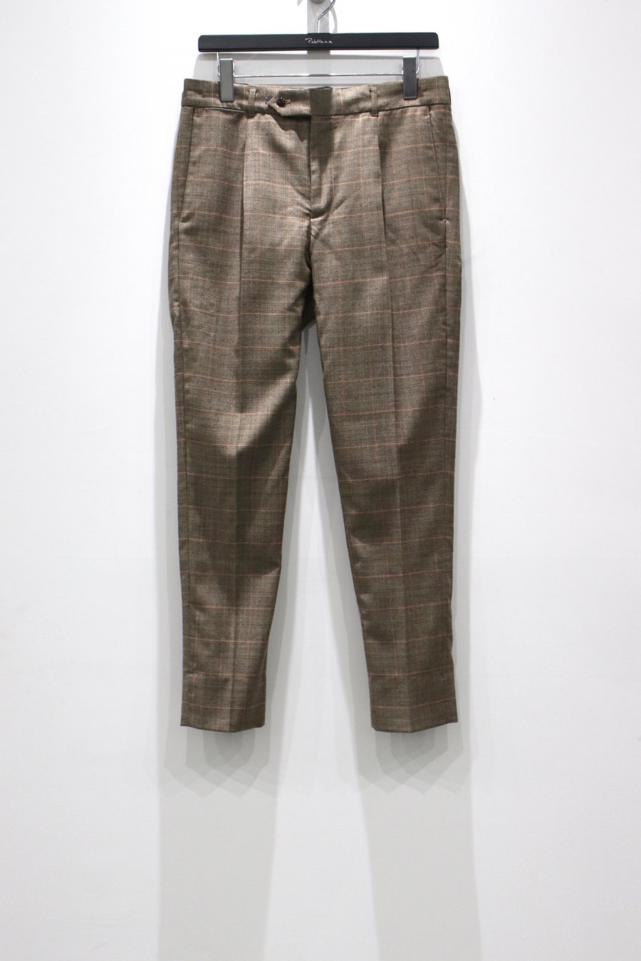 SOLARIS  CROPPED WOOL PANTS<img class='new_mark_img2' src='https://img.shop-pro.jp/img/new/icons15.gif' style='border:none;display:inline;margin:0px;padding:0px;width:auto;' />