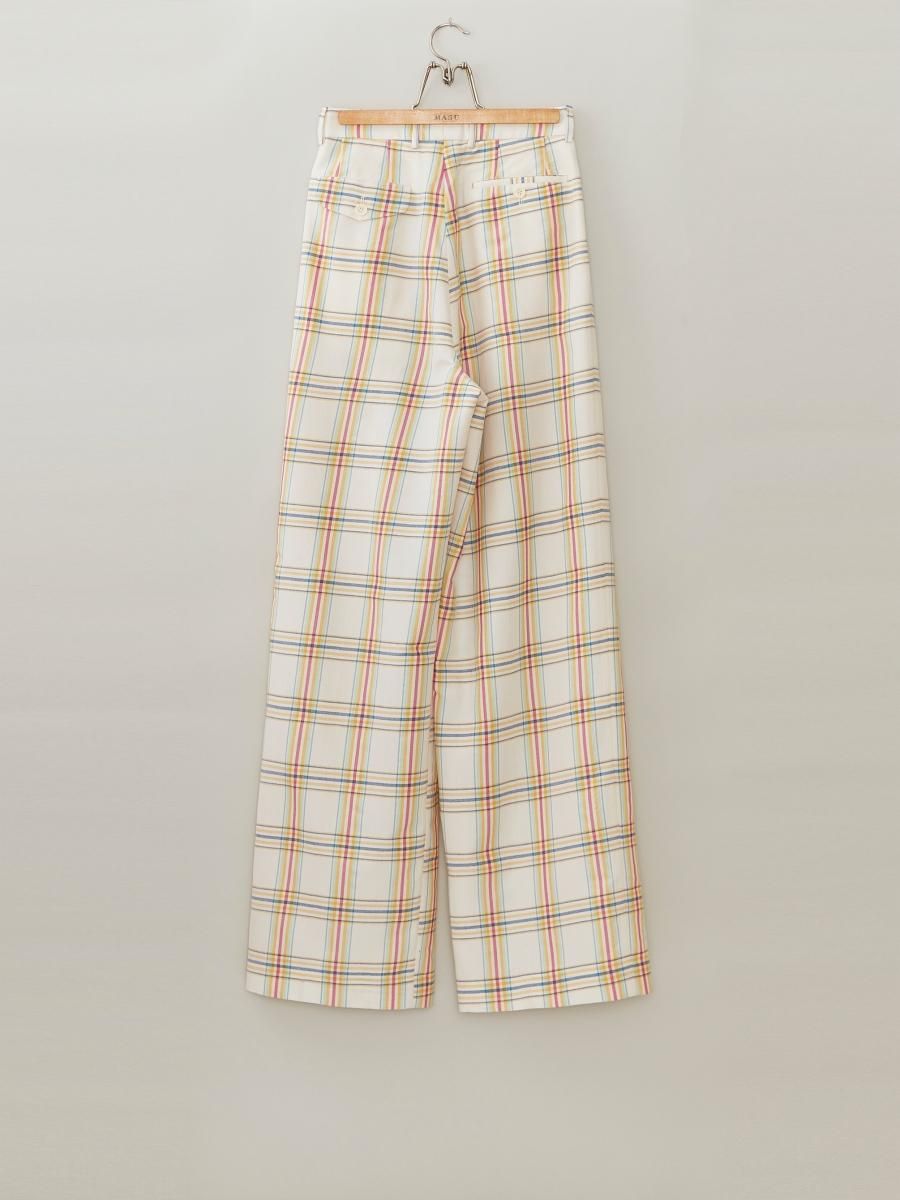 MASU（エムエーエスユー）の3 TUCK WIDE TROUSERS WHITEの通販サイト