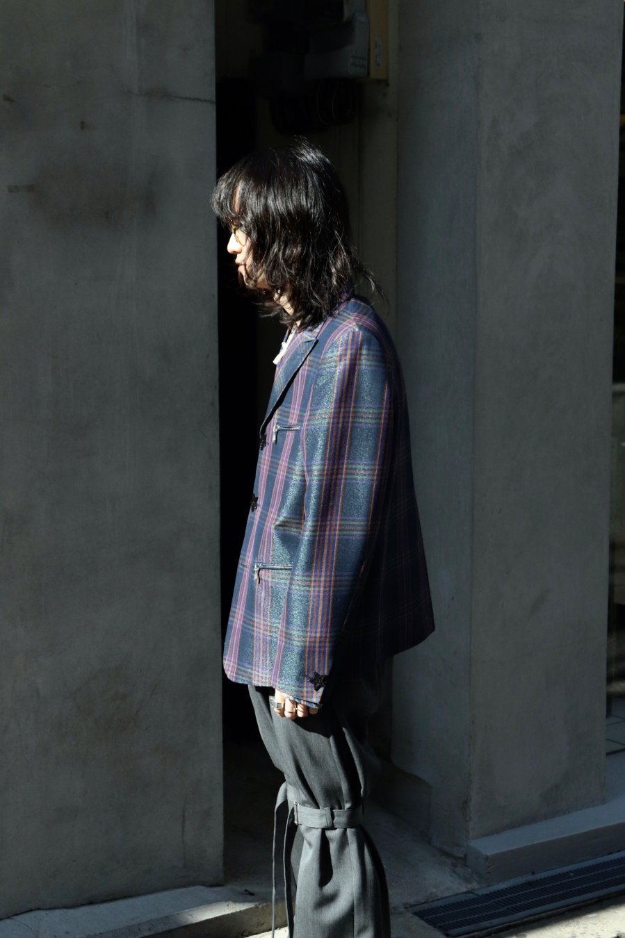 MASU（エムエーエスユー）のPEAKED LAPEL TAILORED JACKET DARK NAVYの