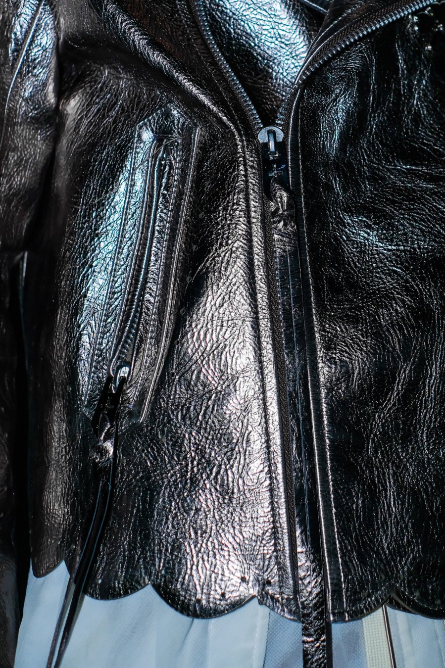 MASU（エムエーエスユー）のSCALLOP LEATHER JACKET SILVERの通販サイト-大阪 堀江 PALETTE art  alive（パレットアートアライヴ）-