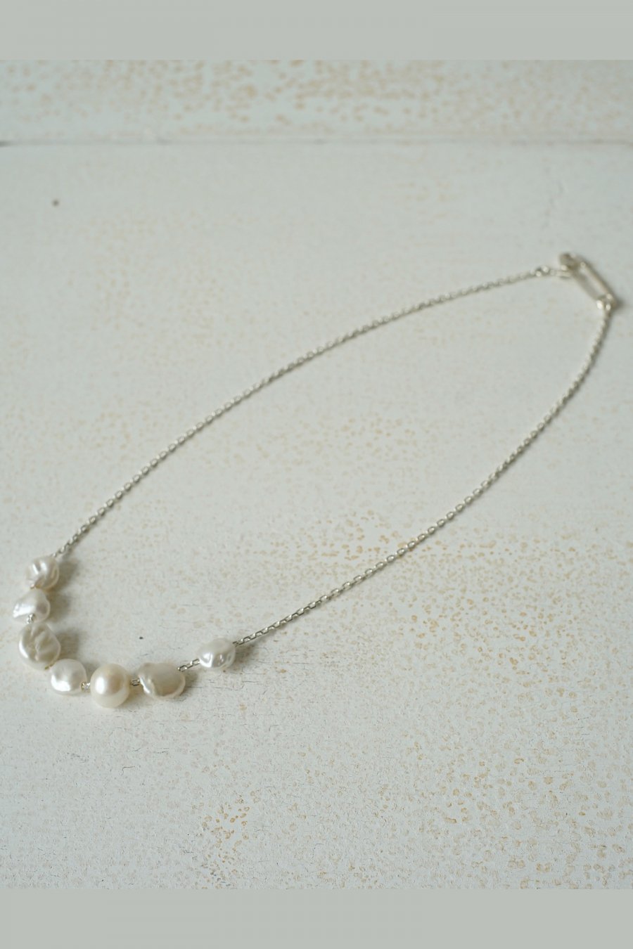 JOHN MASON SMITH  PEARL NECKLACE<img class='new_mark_img2' src='https://img.shop-pro.jp/img/new/icons15.gif' style='border:none;display:inline;margin:0px;padding:0px;width:auto;' />