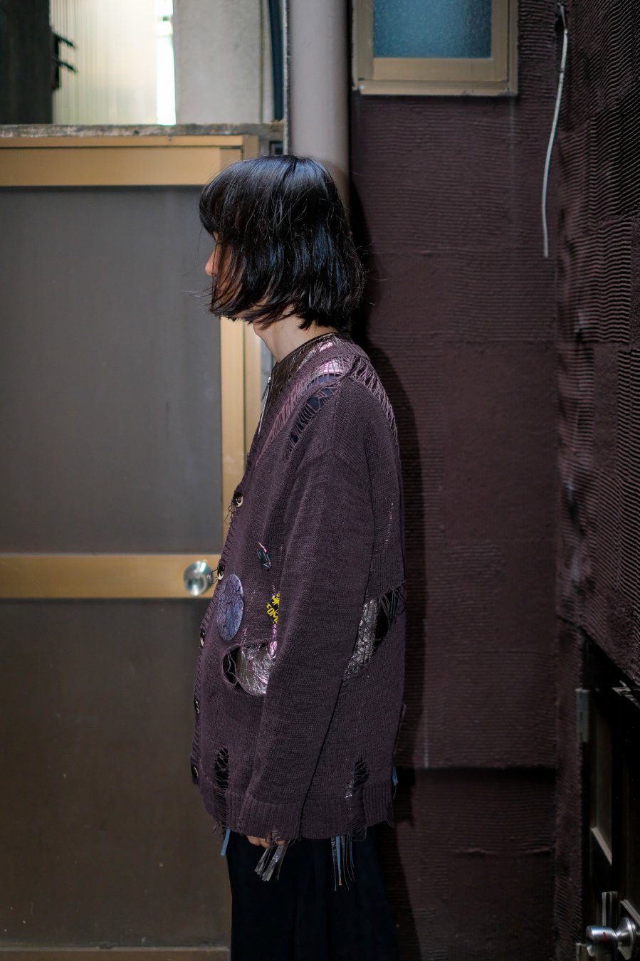 YUKI HASHIMOTO（ユウキ ハシモト）のAGED CARDIGAN WITH BADGES BROWN