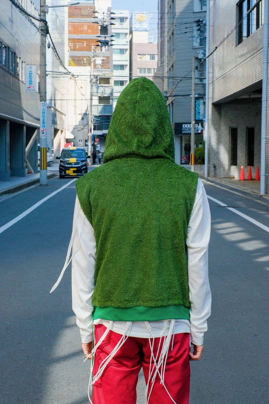 MASU（エムエーエスユー）のSLEEVELESS HOODY GREENの