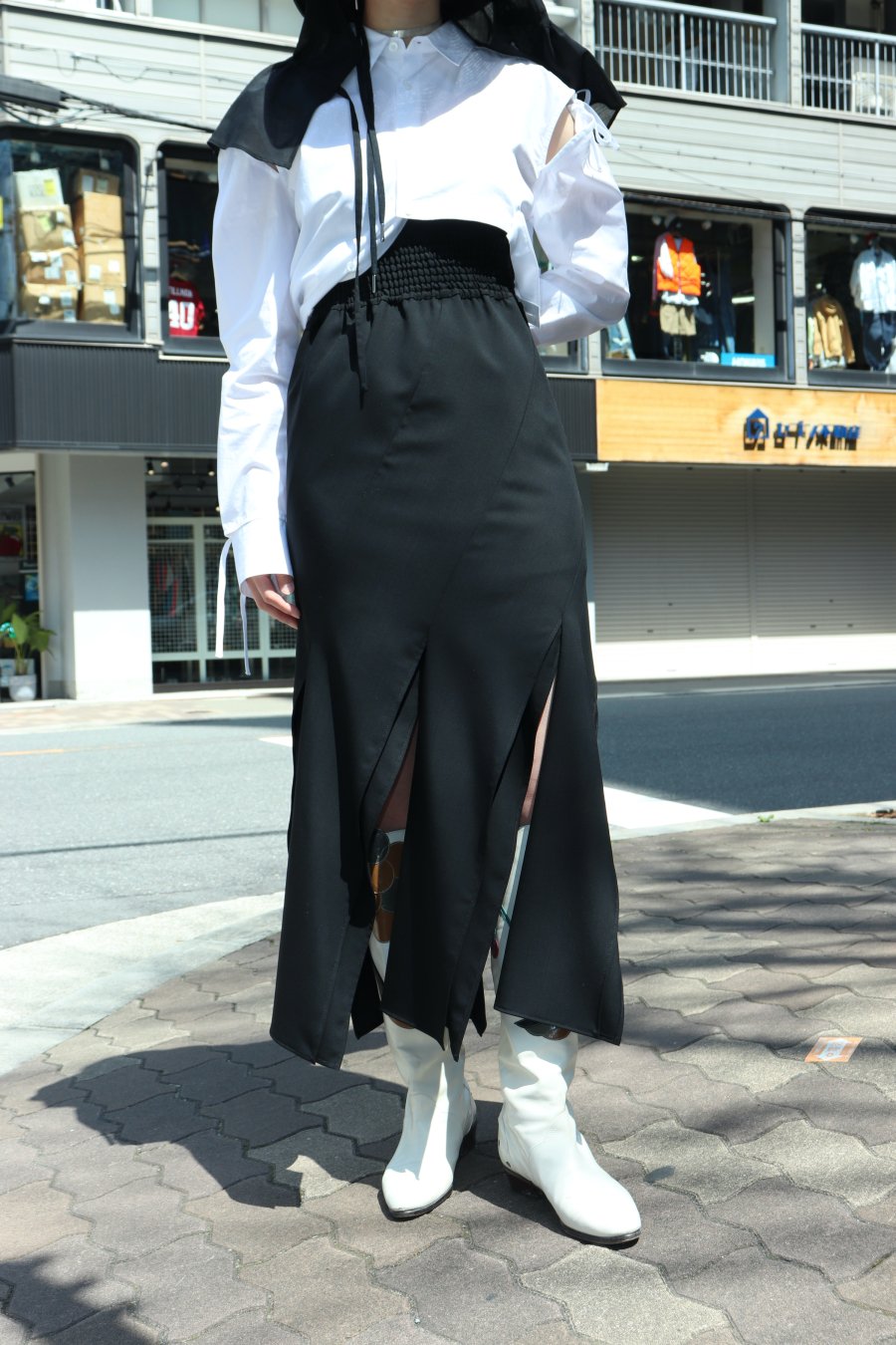 BELPER（ベルパー）のDIAGONAL SPLIT SKIRT BLACK（パンツ）の通販