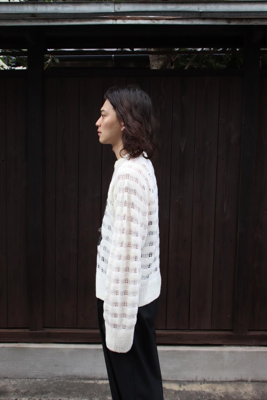 MASU（エムエーエスユー）のREVERSE BEETHOVEN SWEATER WHITEの通販 ...