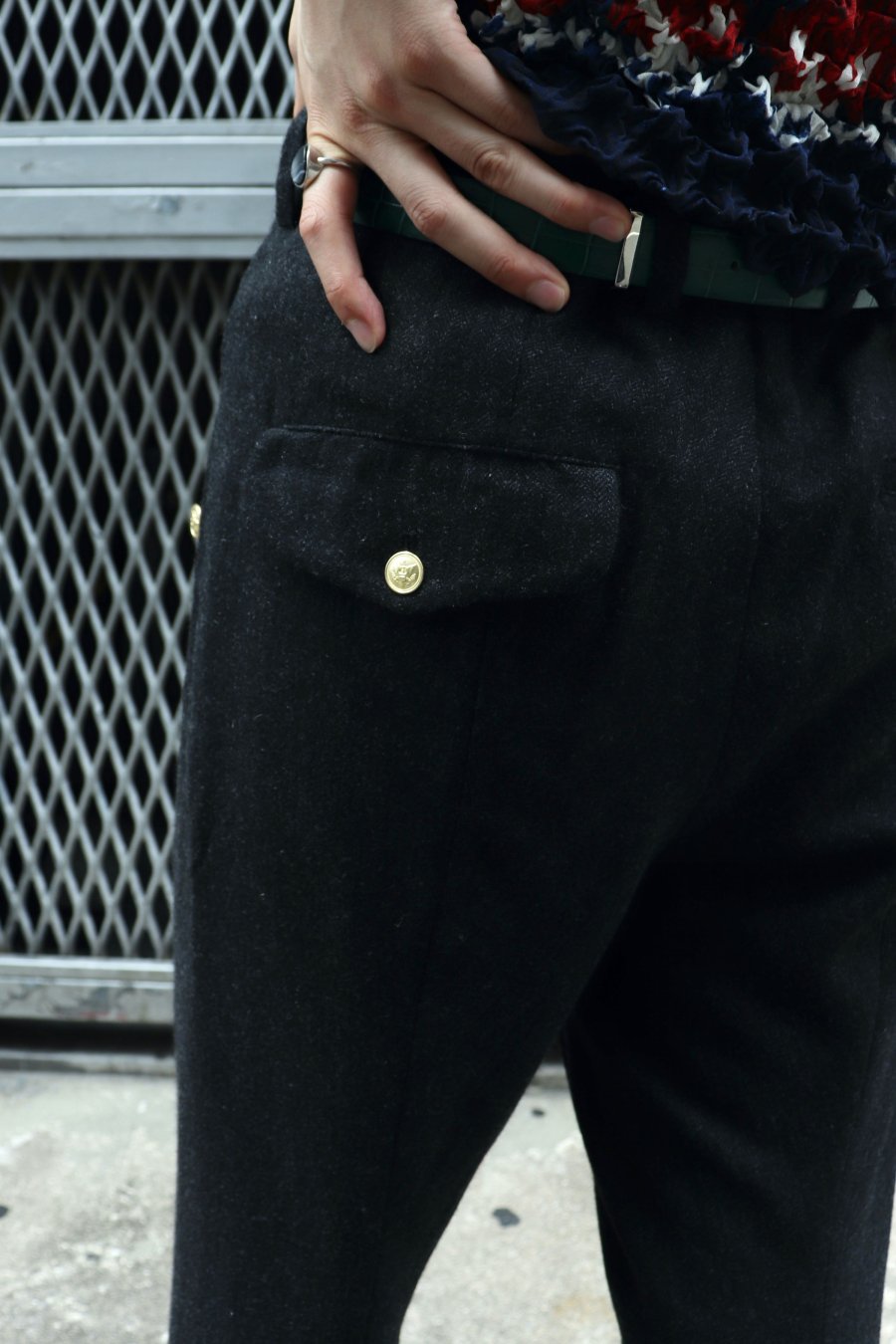 MASU（エムエーエスユー）のCENTER SEAM TROUSERS CHRACOALの通販