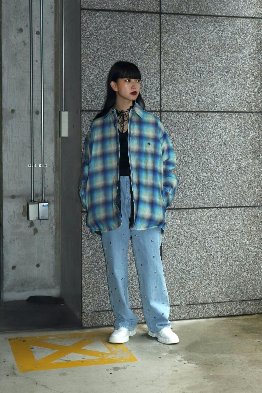 BELPER（ベルパー）のEMBELLISHED DENIM PANTS（パンツ）の通販サイト ...